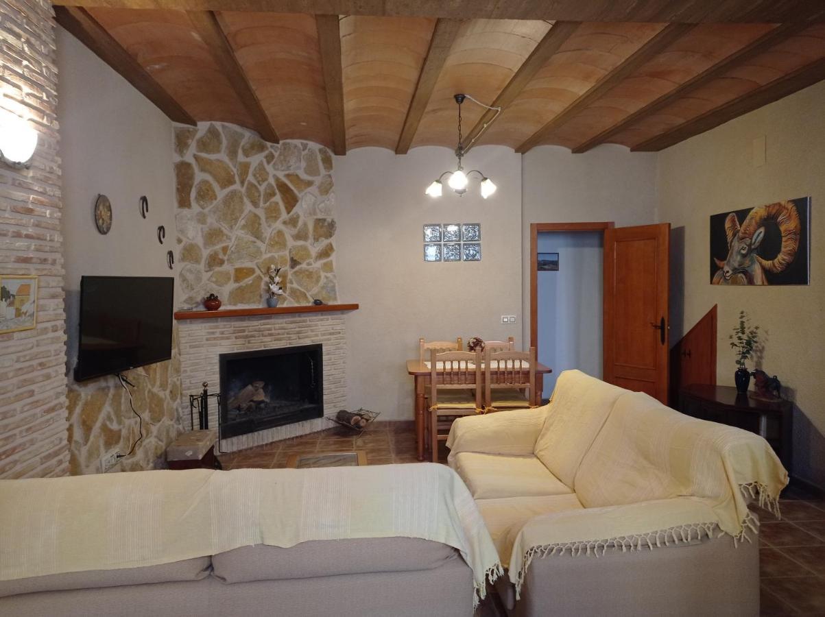Casa Camille.Villares Elche De La Sierra Kültér fotó